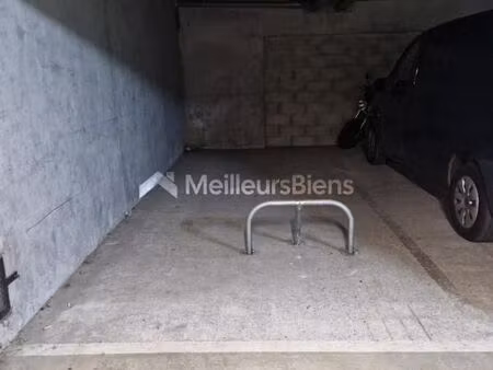 parking 17 m² paris