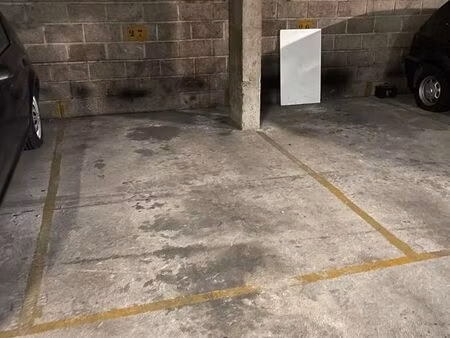parking paris 20e – gambetta | 1er sous‑sol sécurisé – idéal citadine ou deux‑roues