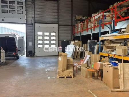 local d'activite 342 m² la ravoire