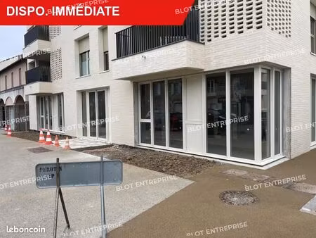 local commercial 170 m²