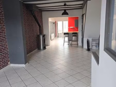 maison en campagne comines a proximité de la ville