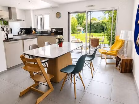 maison - 6 pièces - 128m²