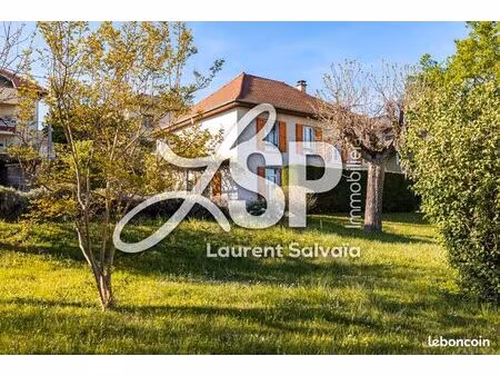maison 5 pièces 177 m²