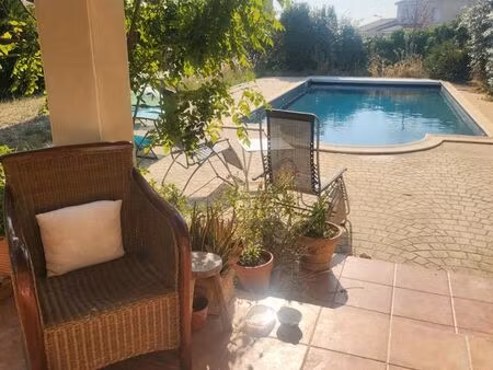 belle villa du sud avec piscine  près beziers