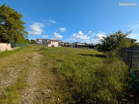 terrain 832 m² jonage