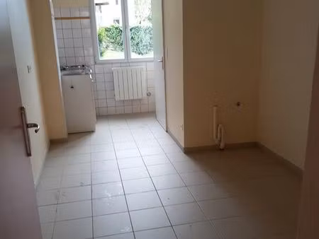 loue bureau rue franiatte montigny les metz
