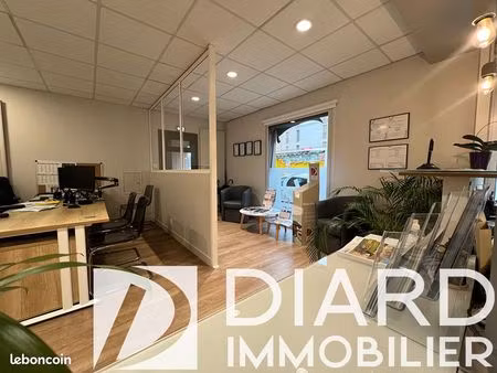 bureaux  local commercial 245 m² vitre