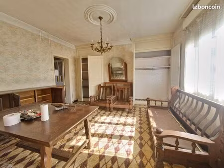 une maison mitoyenne de 107 4 m²