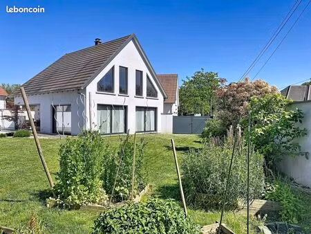 propriété 7 pièces 263 m²