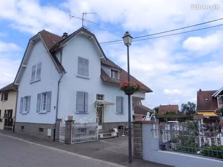 maison 8 pièces 163 m²