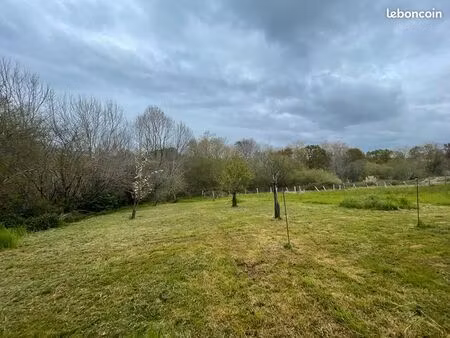 terrain 700 m² arbonne