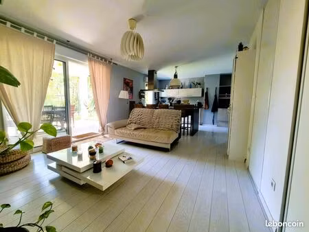 appartement 3 pièces 81 m²