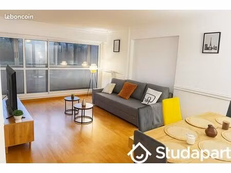 chambre 1 pièce 9 m²