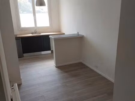 studio 21 m2 gare houilles/carrières