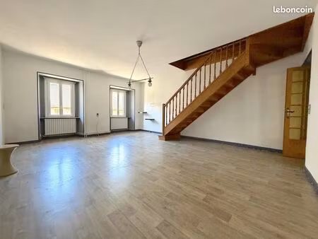 immeuble 10 pièces 262 m²