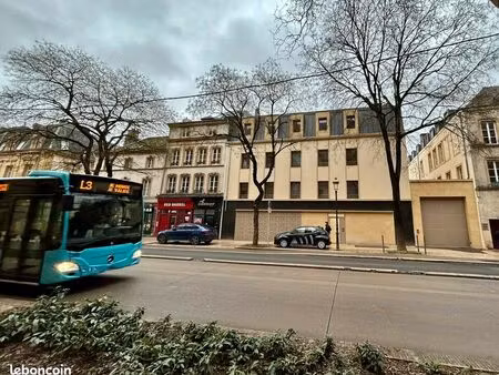 bureaux 66 m²
