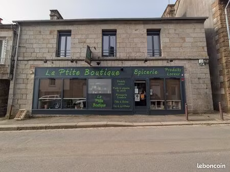 local commercial 56 m² maen roch