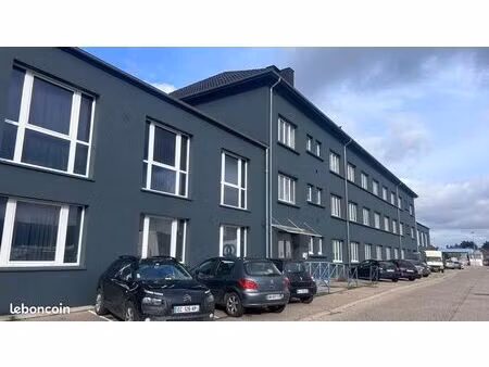 local commercial 200m2