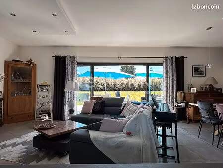 maison 6 pièces 140 m²