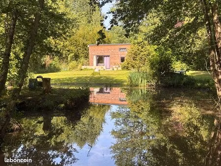 chalet bord de l’eau