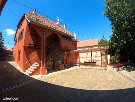 maison 6 pièces 140m2