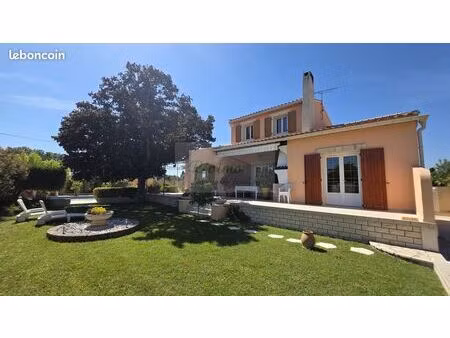 villa 7 pièces 150 m²