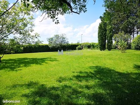 terrain 1616 m² saint etienne le molard