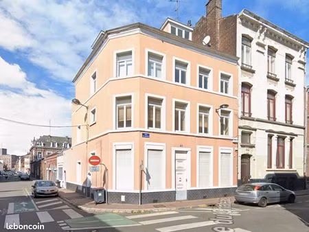 immeuble 283 m² – verrière – fort potentiel investisseur – 249 000