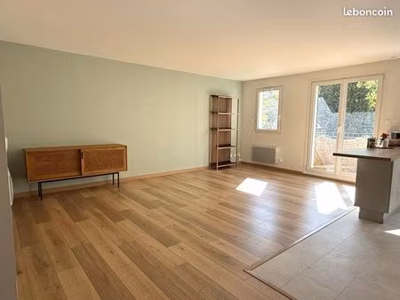 appartement t3 avec balcon