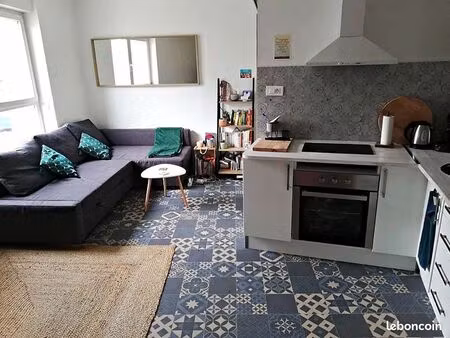 vends studio 24m2 secteur pont rousseau