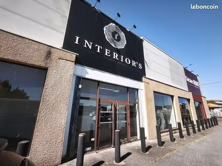 local commercial 690 m² coignieres