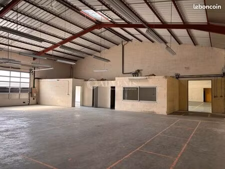 local d'activité 312 m²