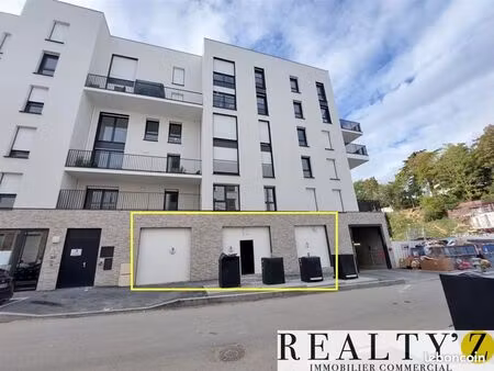 local commercial 111 m²