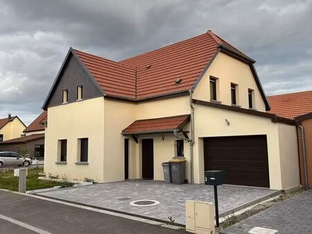 maison individuelle avec garage (160m2 + 27m2)
