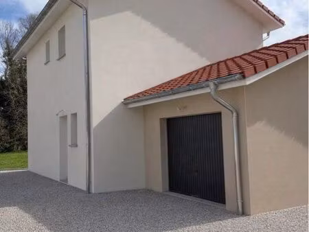 maison familiale avec garage – rives