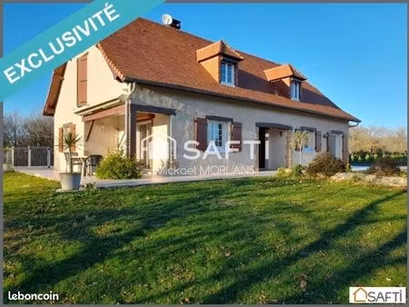 propriété 9 pièces 205 m²