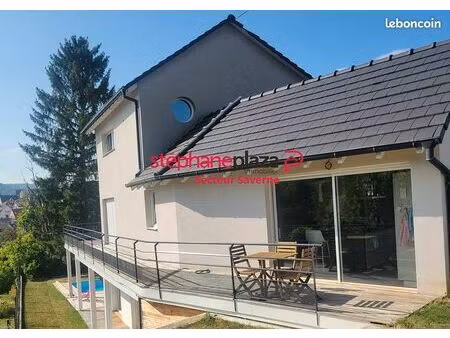 villa 6 pièces 210 m²