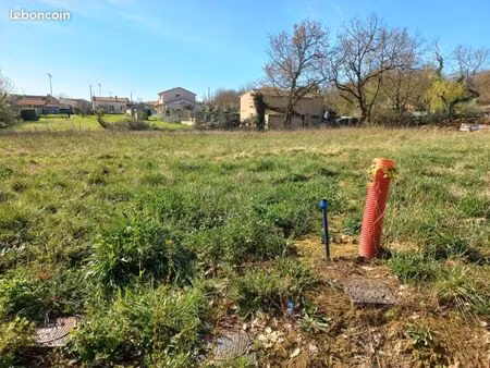 terrain 1 108 m² la salvetat saint gilles