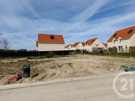terrain 452 m² nesles