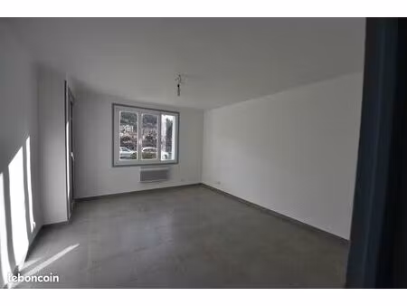 appartement f4 - 66 m2 + cave 5 m2 rez-de-chaussée