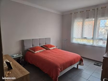 a vendre appartement meublé 74m t3 perpignan st assicle 50m de la gare 1 étage