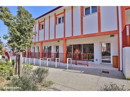 local commercial 52 m² centre-ville