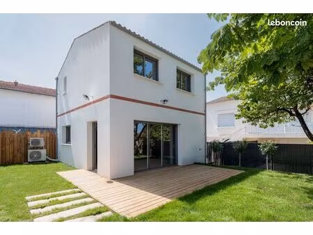 aytré centre – maison neuve 71 m² – 2 chambres – jardin – stationnement privé