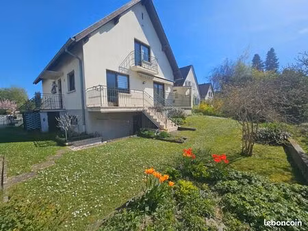 maison 7 pièces 159 m²
