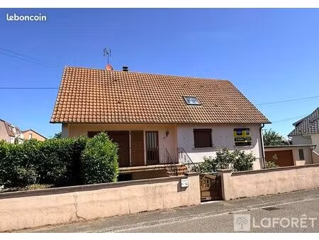 maison 8 pièces 138 m²