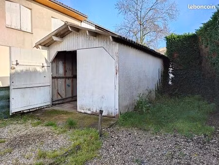 maison 11 pièces 146 m²