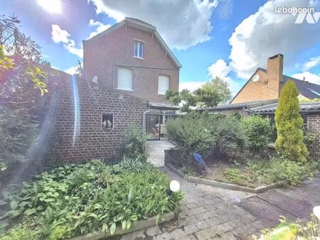 maison 10 pièces 160 m²