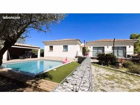 villa 5 pièces 130 m²