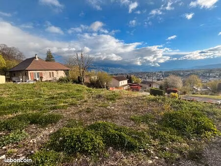 terrain 609 m2 voiron