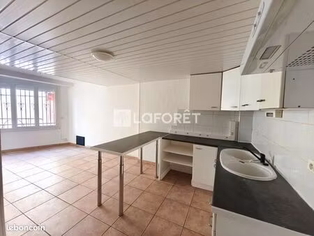 maison de village 2 pièces 69 m²